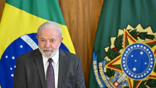 Salário mínimo: veja as fórmulas de reajuste que estão sobre a mesa de Lula