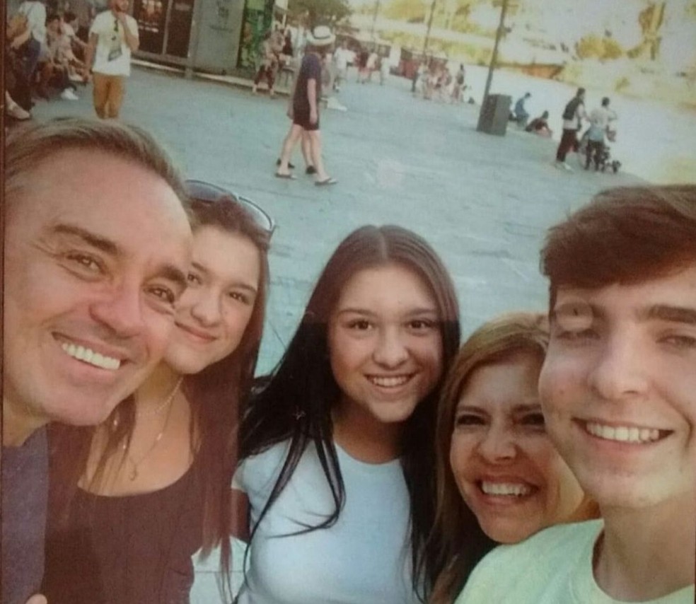Gugu Liberato e família — Foto: Reprodução-Instagram