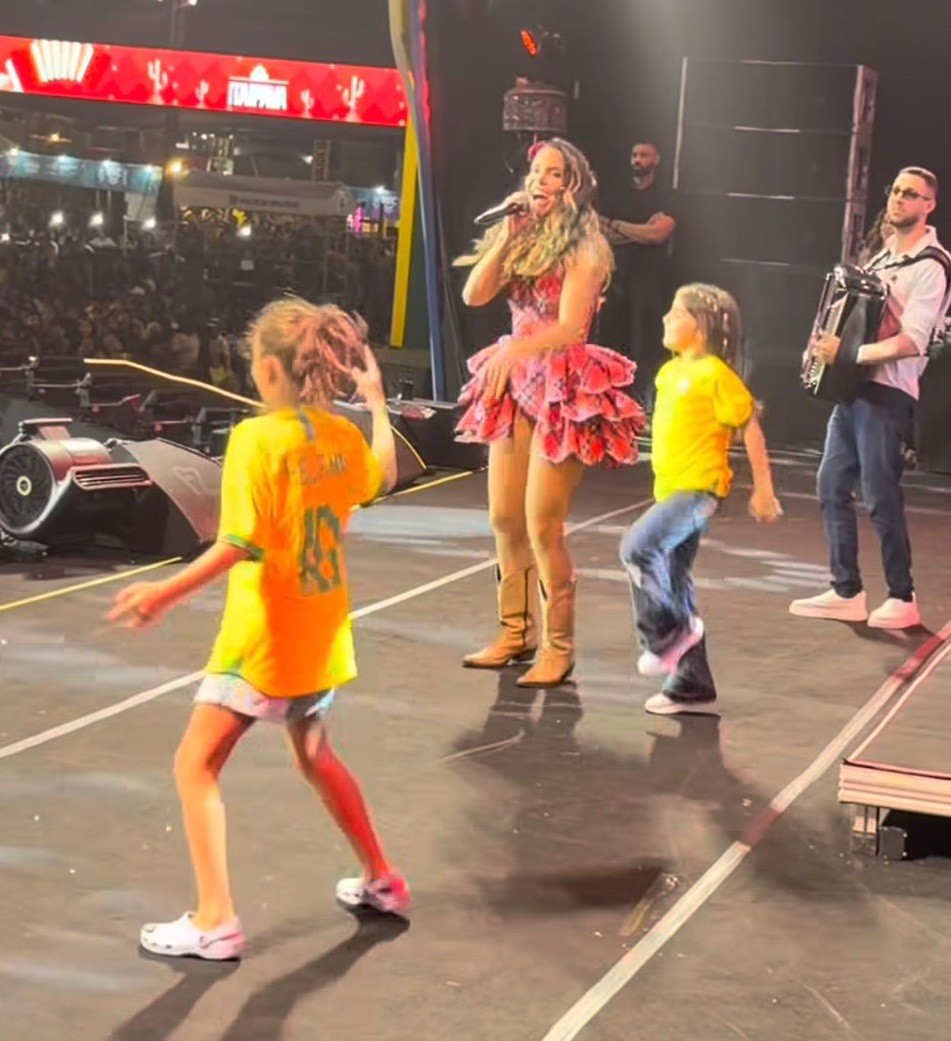Filhas de Ivete Sangalo viram bailarinas da mãe em show em Petrolina; vídeo
