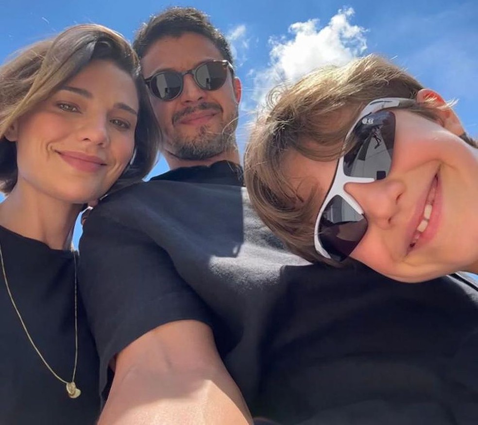 Romulo Estrela se declara e abre álbum de fotos no dia de aniversário de sua mulher: 'Amor genuíno' — Foto: Instagram/reprodução