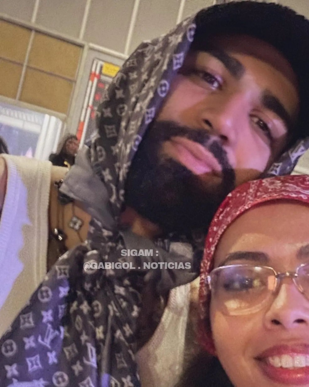 De folga, Gabigol vai &agrave; festival de trap no Rio "disfar&ccedil;ado" &mdash; Foto: reprodu&ccedil;&atilde;o/ instagram