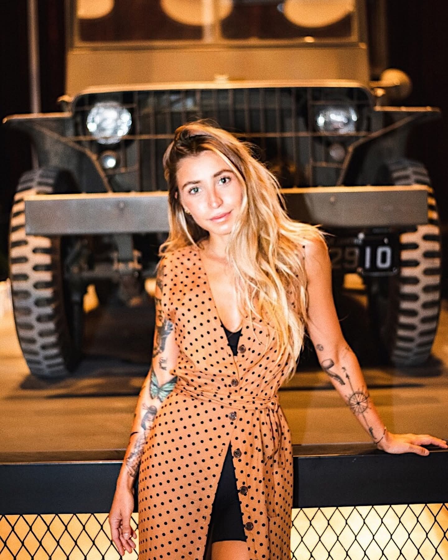 Mina Winkel &eacute; influenciadora e participou do  "De f&eacute;rias com o ex" &mdash; Foto: rep/ instagram e facebook