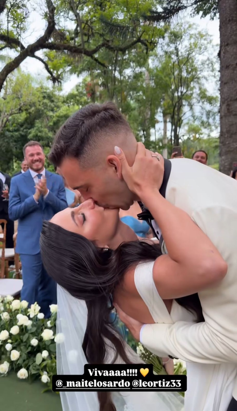 Léo Ortiz, do Flamengo, e Maitê Lo Sardo se casam no religioso em fazenda no interior de SP — Foto: Reprodução/Instagram
