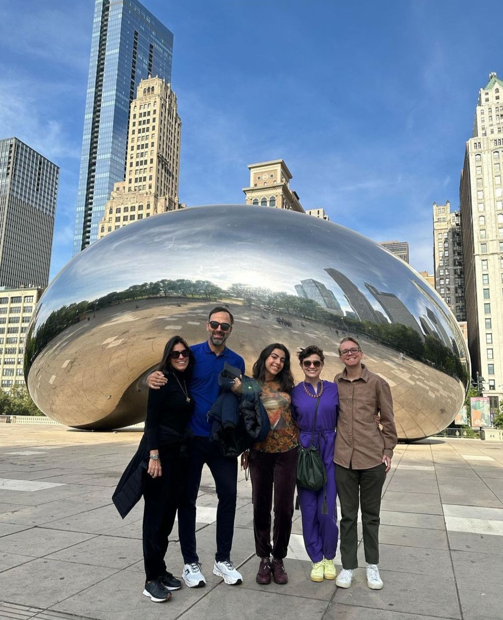  Tadeu Schmidt viaja com a mulher, filhas e genro pelos EUA — Foto: Instagram