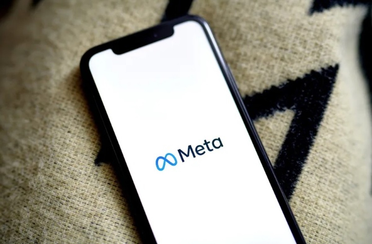 Meta utiliza informações de Facebook e Instagram para treinar robôs de ...