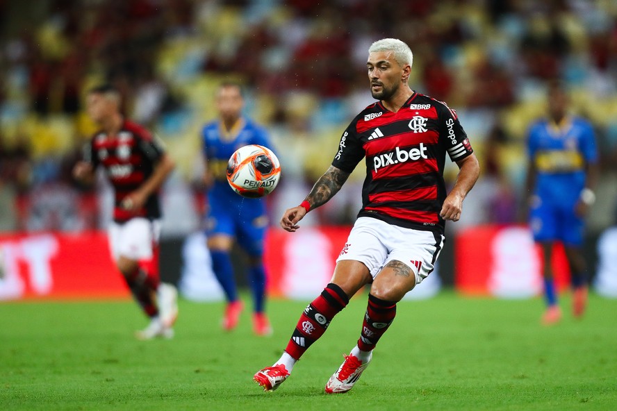 Novo camisa 10 do Flamengo, Arrascaeta deve fazer sua estreia como ...