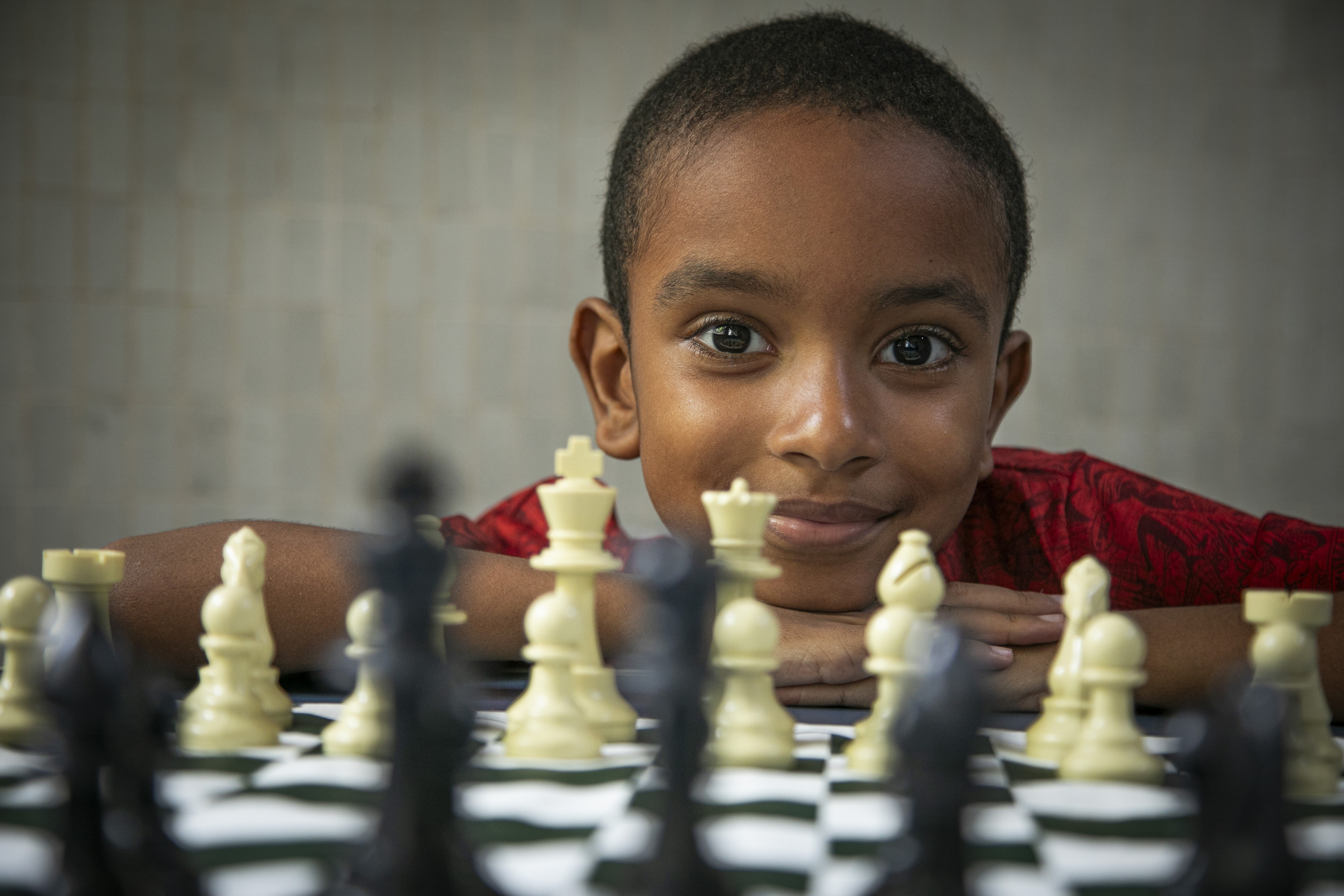 Super Alvinho: menino da Maré inspira projeto de lei que prevê políticas públicas para alunos com altas habilidades