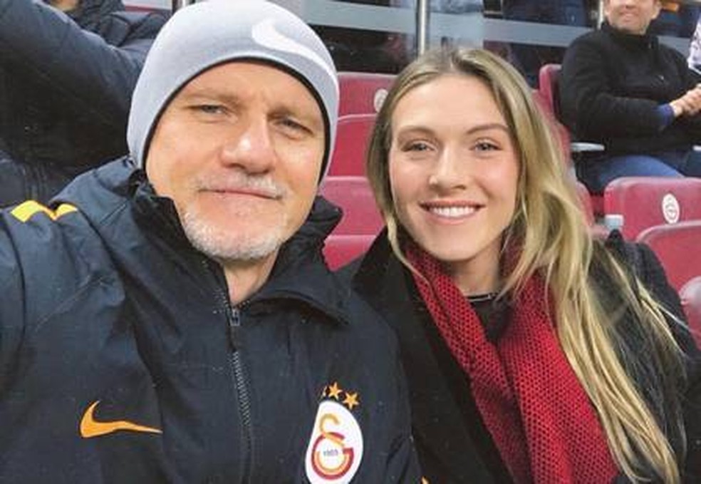 Catherine com o pai, o ex-goleiro Taffarel &mdash; Foto: instagram