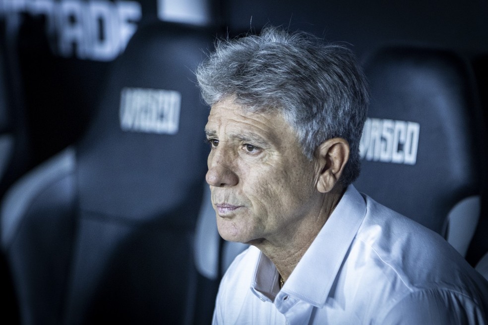 Vasco e Barracas Central (ARG) em São Januário. Na foto Renato Gaúcho — Foto: Guito Moreto / Agência O Globo