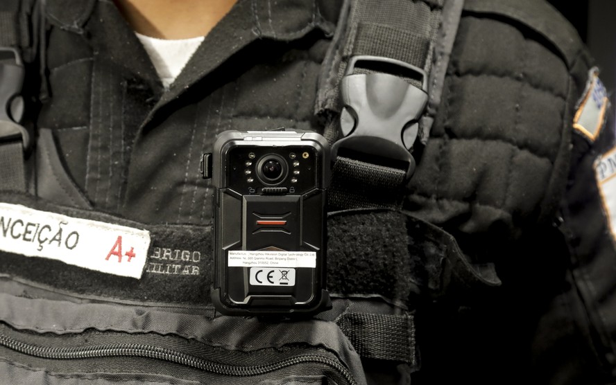 Polícia Rodoviária Federal apresenta cronograma para uso de câmeras corporais nos agentes