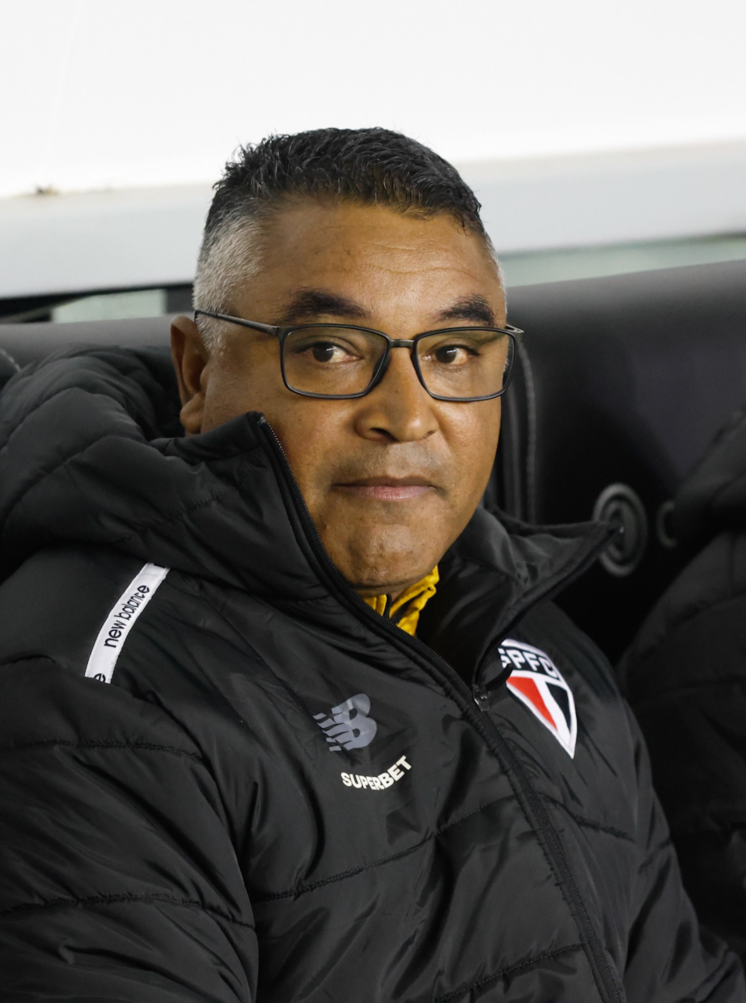 Roger Machado não resiste à eliminação na Copa do Brasil e é demitido do São Paulo