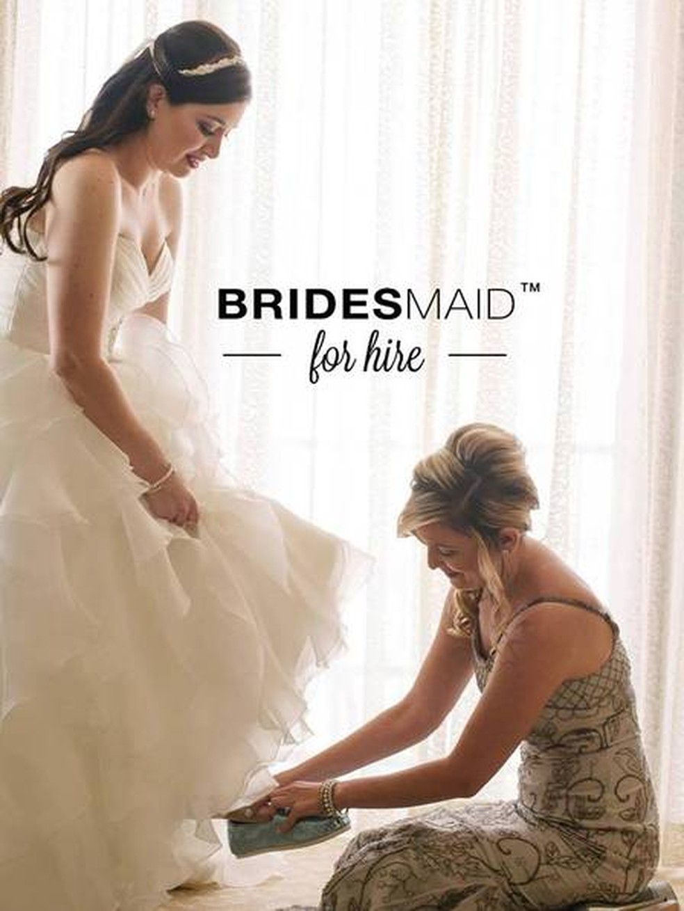 Jen Glantz fundou a empresa "Bridesmaid for Hire", uma empresa de madrinha profissional. — Foto: Reprodução / Facebook