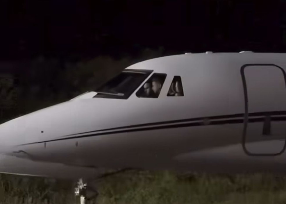 Juliano pilotando jatinho de R$ 80 milh&otilde;es &mdash; Foto: Reprodu&ccedil;&atilde;o/Instagram