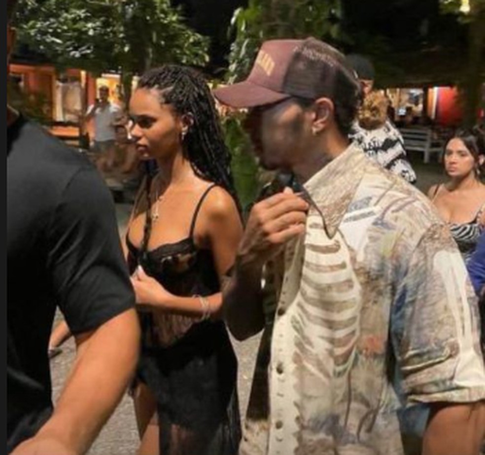 Lewis Hamilton e a modelo Juliana Nalú — Foto: Reprodução/Instagram