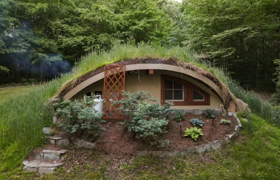Casa Hobbit em McEwen (Tennessee, EUA) — Foto: Reprodução / Airbnb