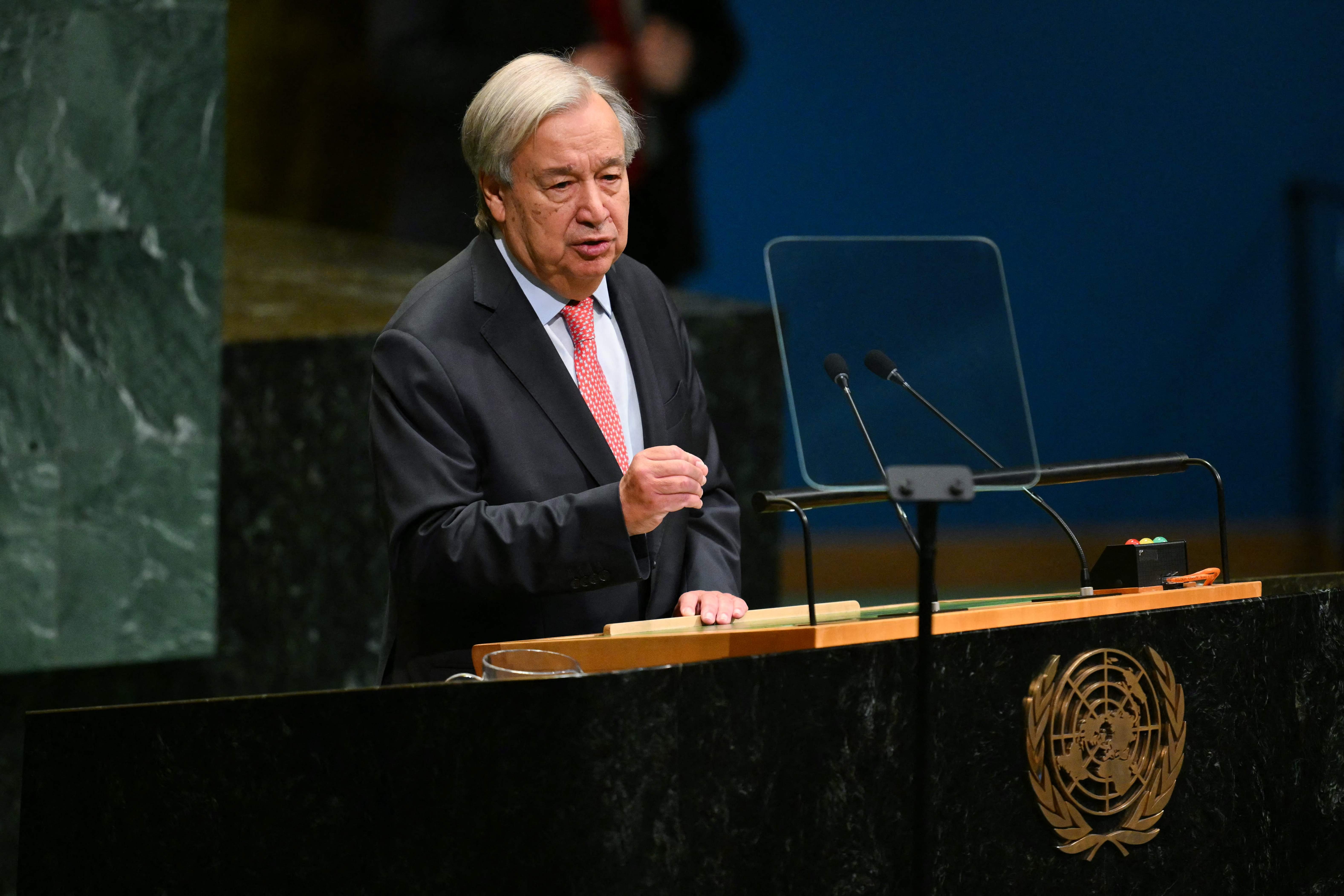 Secretário da ONU defende supervisão da inteligência artificial