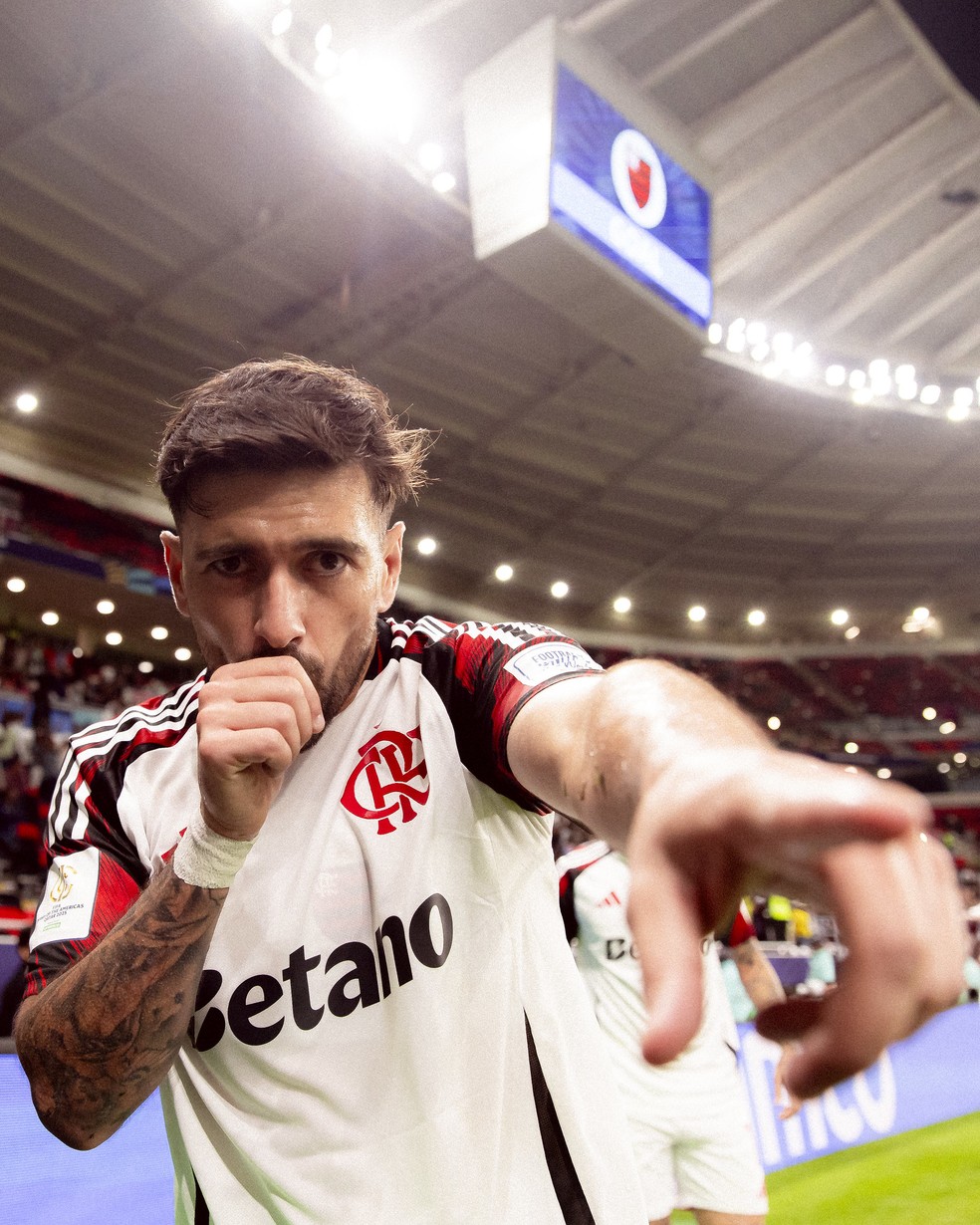 Arrascaeta dedica gol ao filho Milano — Foto: Adriano Fontes/Flamengo