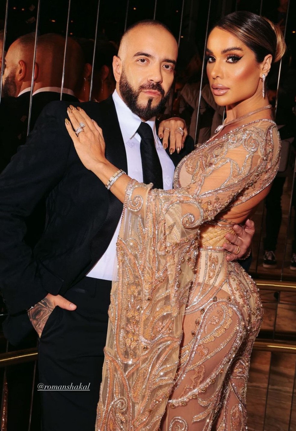 Tati Barbieri e o marido, o empres&aacute;rio Roman Shakal &mdash; Foto: Instagram