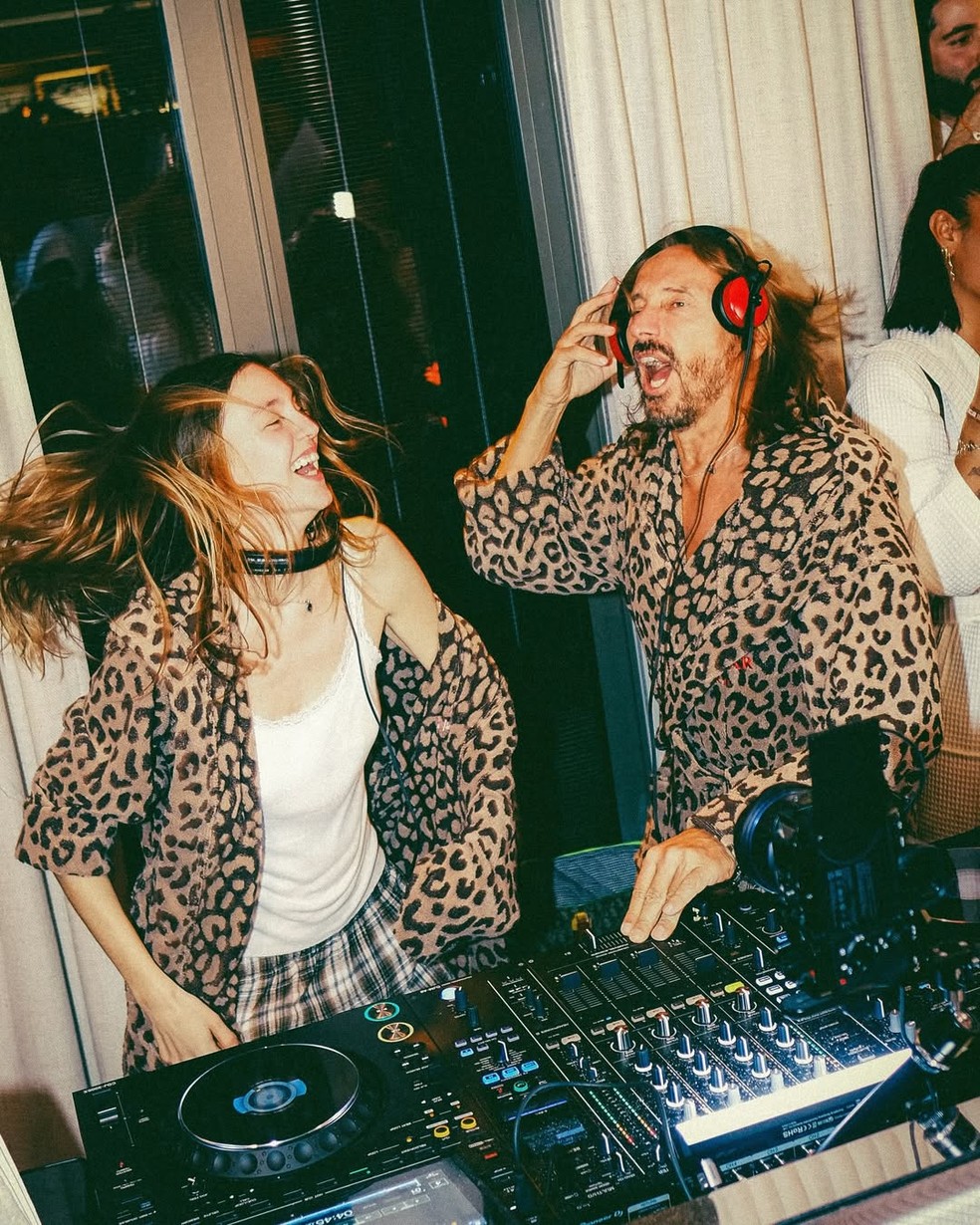 Bob Sinclar e sua filha, Paloma, também DJ — Foto: rep/ instagram