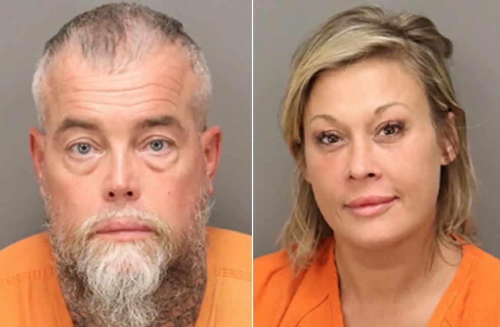 James Farthing, de 50 anos, e sua namorada, Jacqueline Fightmaster, de 42: presos em resort — Foto: Reprodução/Pinellas County Sheriff’s Office