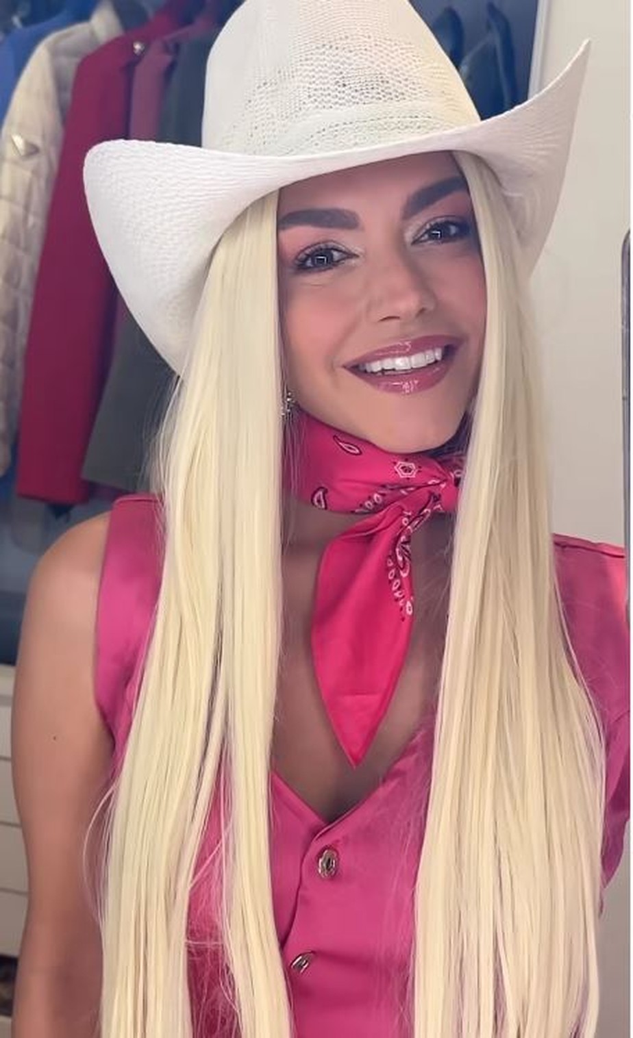Thais Fersoza se inspira em Barbie e mostra transforma&ccedil;&atilde;o nas redes sociais: 'N&atilde;o ia ficar de fora dessa'