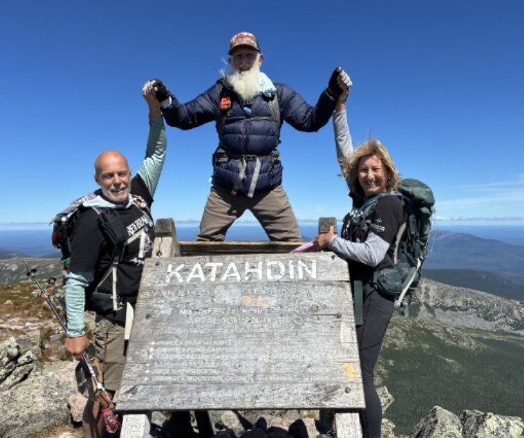 Homem de 91 anos recupera título de pessoa mais velha do mundo a fazer uma trilha de quase 4 mil quilômetros - QTU Questões do Universo