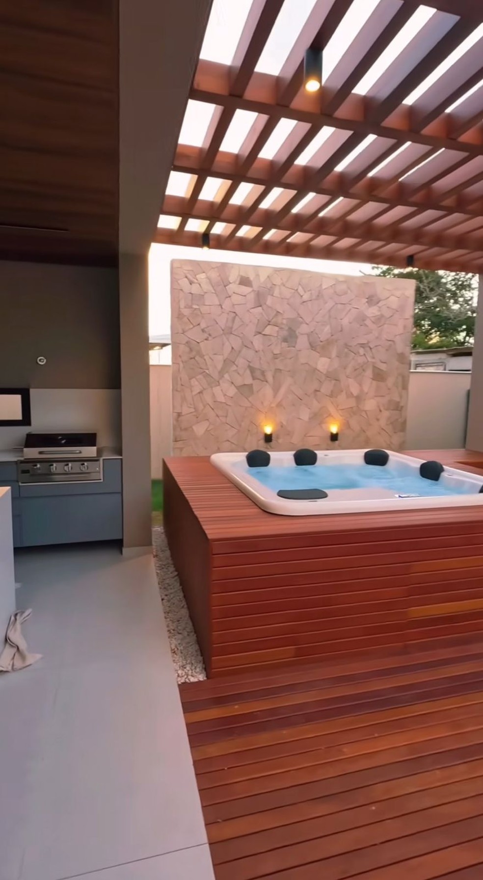 A mansão de Rico Melquiades em Alagoas — Foto: Instagram
