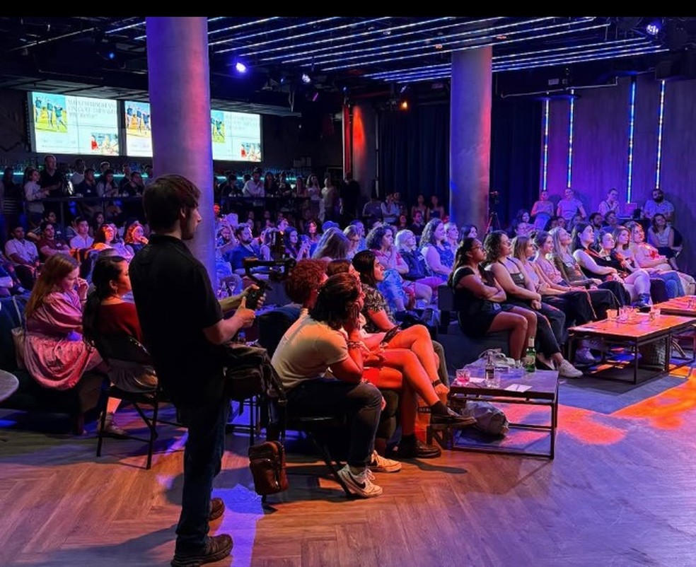 Plateia de solteiros do 'Pitch & Pair' em Nova York — Foto: Reprodução/Instagram