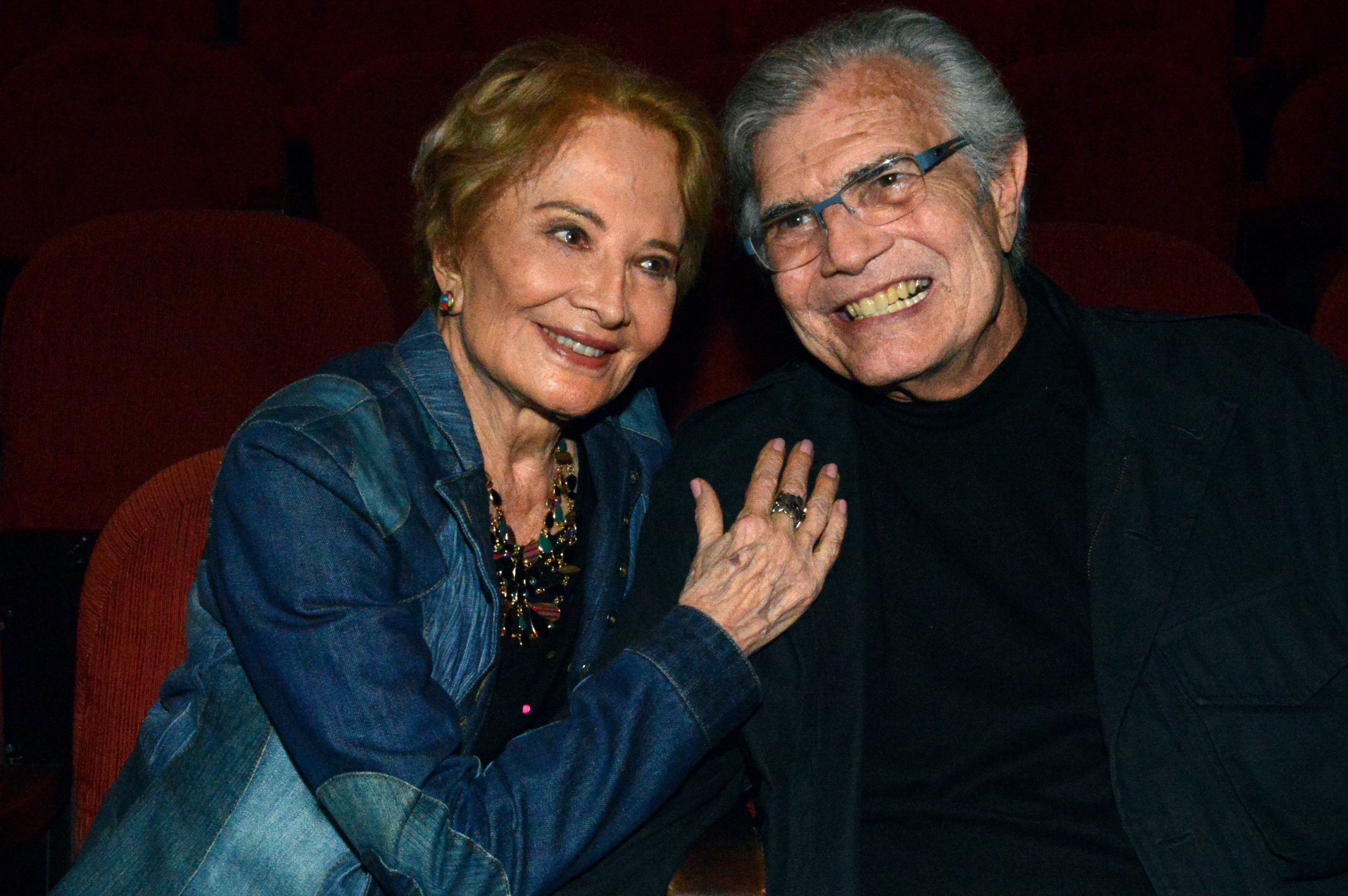 Casados por quase 60 anos, Glória Menezes e Tarcísio Meira se conheceram nos bastidores do teatro e formaram dupla emblemática na TV - QTU Questões do Universo