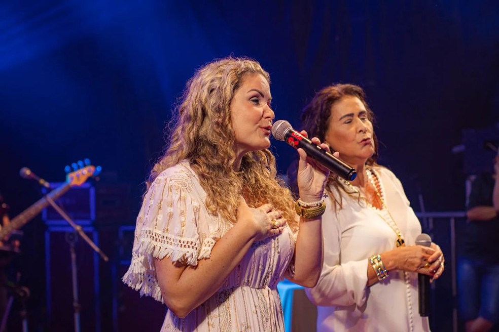 As cantoras Keren Keldani e Joanna: unidas na música, na fé e no amor — Foto: Reprodução de Instagram