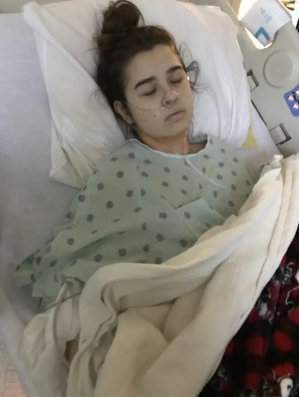 Madelynn May internada com quadro grave de infecção generalizada — Foto: Reprodução