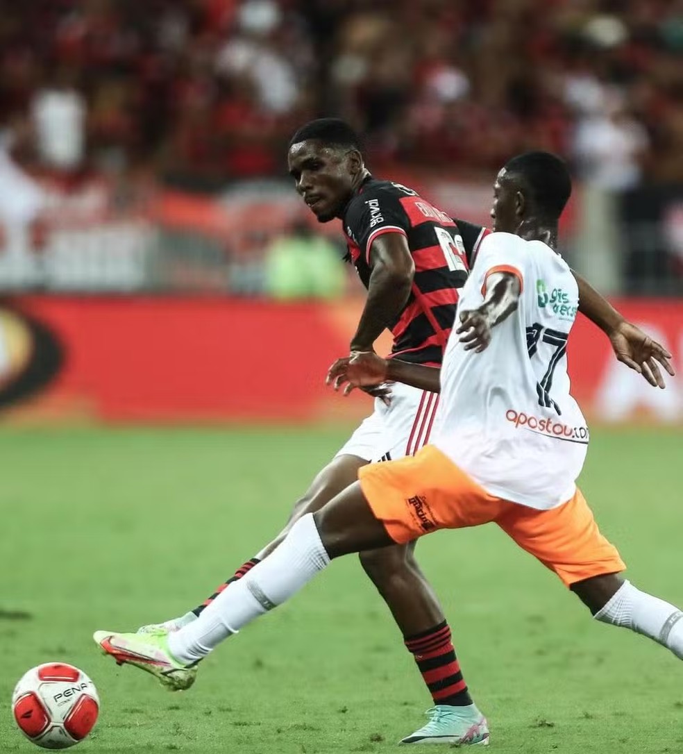 Evertton em ação no segundo jogo da final do Carioca, contra o Nova Iguaçu — Foto: Reprodução Instagram