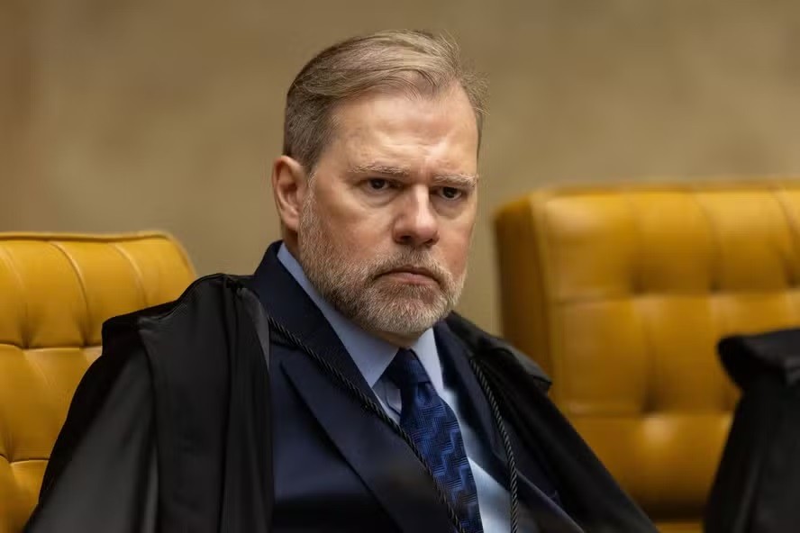 PF apresenta a Fachin citação a Toffoli encontrada em celular de Vorcaro na investigação do Banco Master