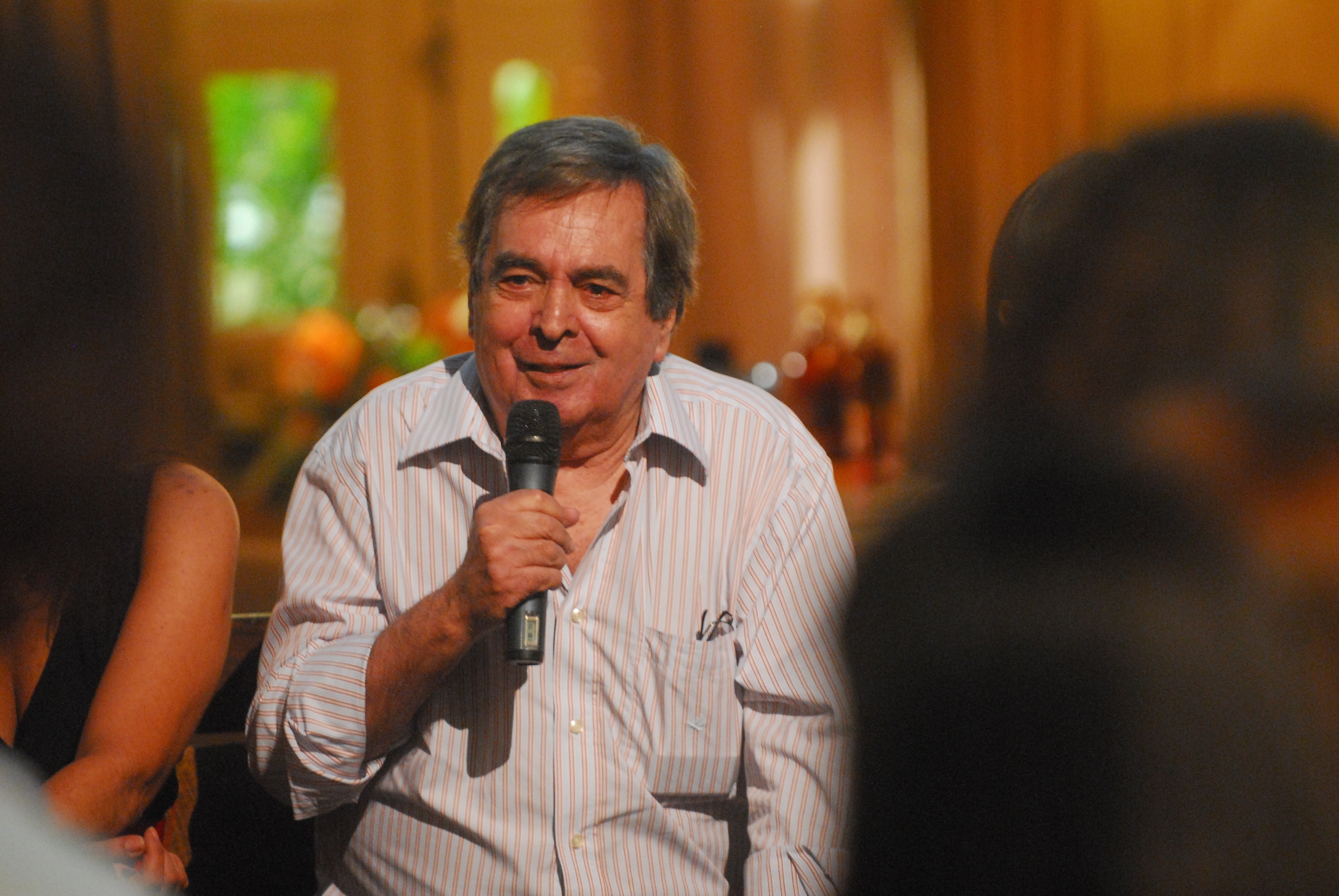 Globo altera programação para homenagear Benedito Ruy Barbosa