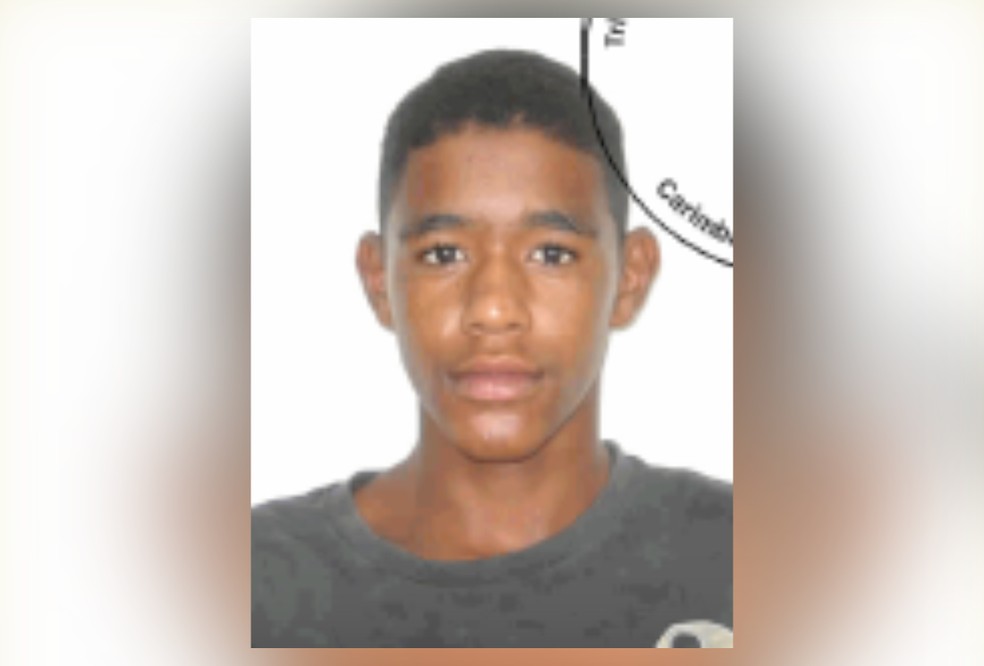 Leonardo de Jesus foi morto por quadrilha que assalta boca de fumo — Foto: Reprodução
