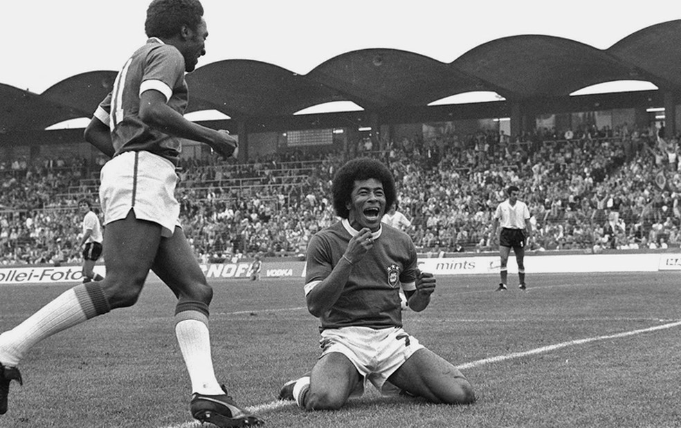Jairzinho comemorando o gol contra a Argentina na Copa do Mundo de 1974 — Foto: Arquivo / Agência O Globo