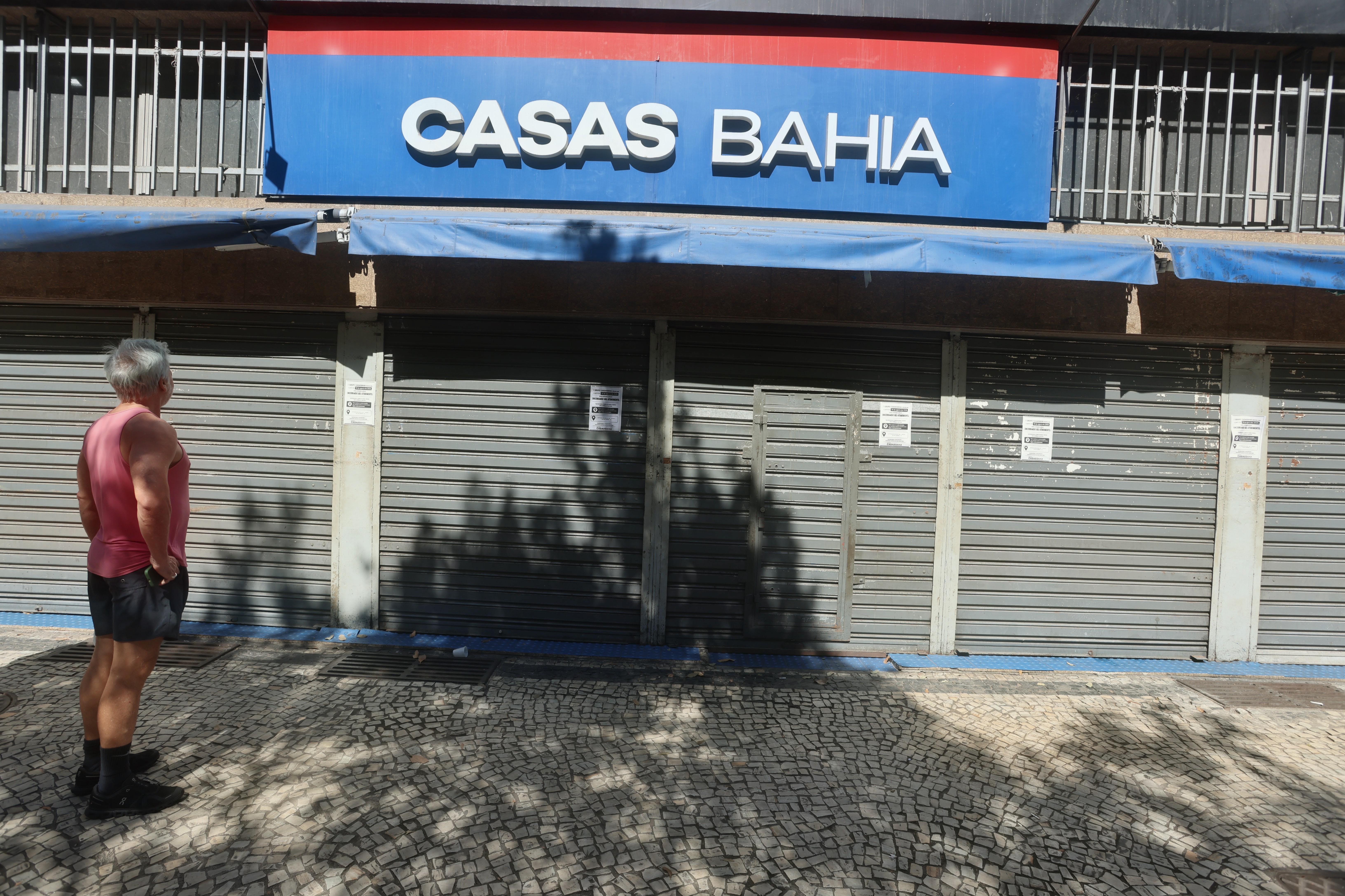 Justiça homologa acordo para indenizar empregados das Casas Bahia