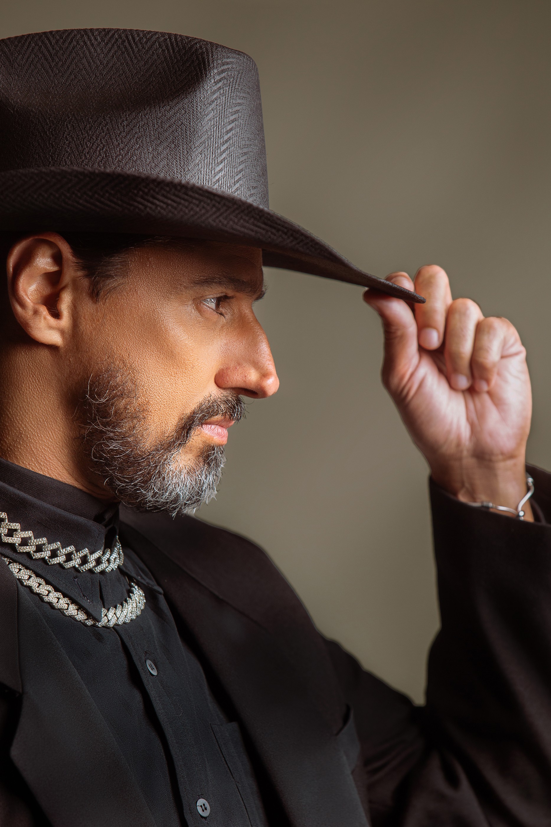 Exigências, competição e fama: crise em casamento de Cowboy começou logo após eliminação do 