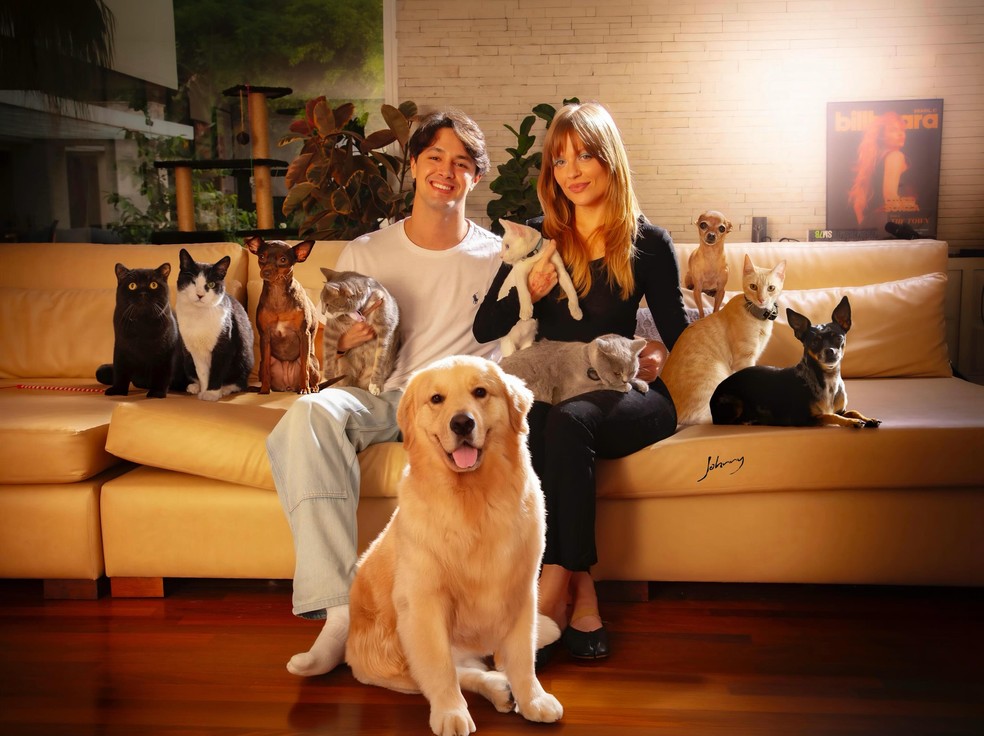 Luísa Sonza mostra fotos ao lado do namorado, Luís Ribeirinho — Foto: Reprodução/Instagram