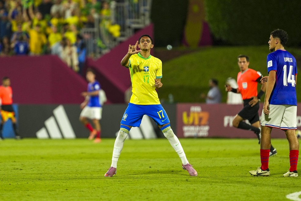 Pietro Tavares empatou para o Brasil aos 44 minutos do segundo tempo — Foto: Nelson Terme / CBF