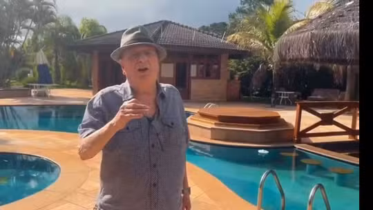 Aos 88 anos, Raul Gil anuncia retorno à ativa com programa no YouTube e exibe mansão luxuosa em SP