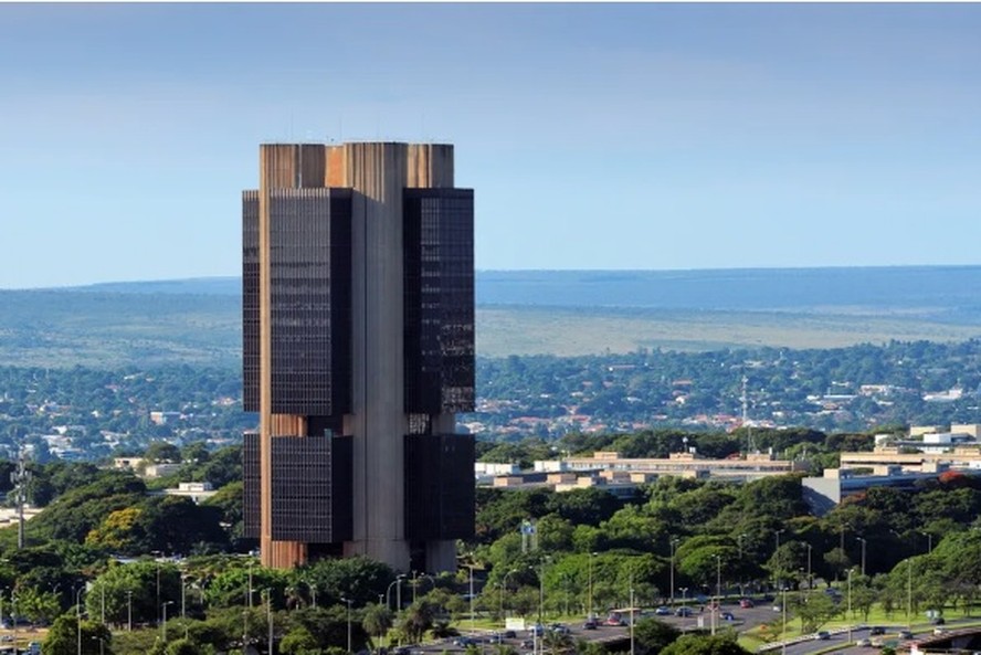 Copom decide nesta quarta-feira se mant&eacute;m Taxa Selic em 15% ao ano
