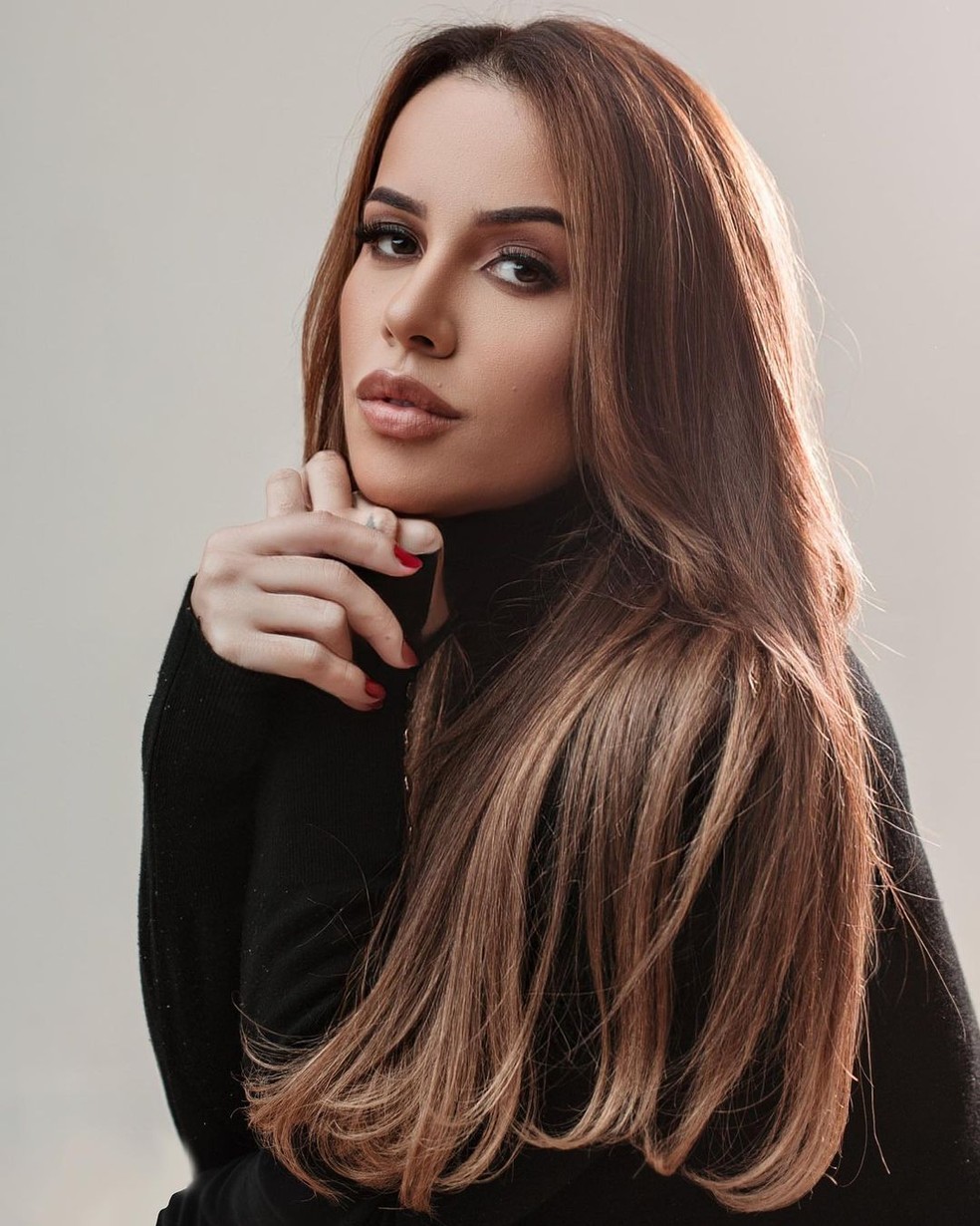 Mai&aacute;ra Quiderolly, m&atilde;e do filho do jogador J&ocirc; &mdash; Foto: Reprodu&ccedil;&atilde;o/Instagram