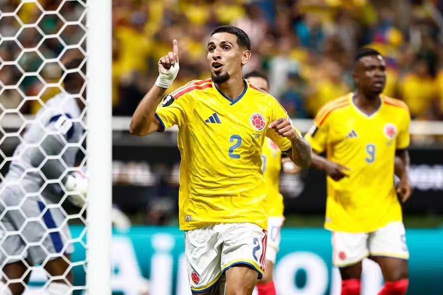 Colômbia vence RD Congo e se classifica para a fase de mata-mata da Copa