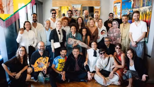 Equipe de 'O Agente Secreto' Celebra Pré-Oscar em Almoço Festivo em Los Angeles