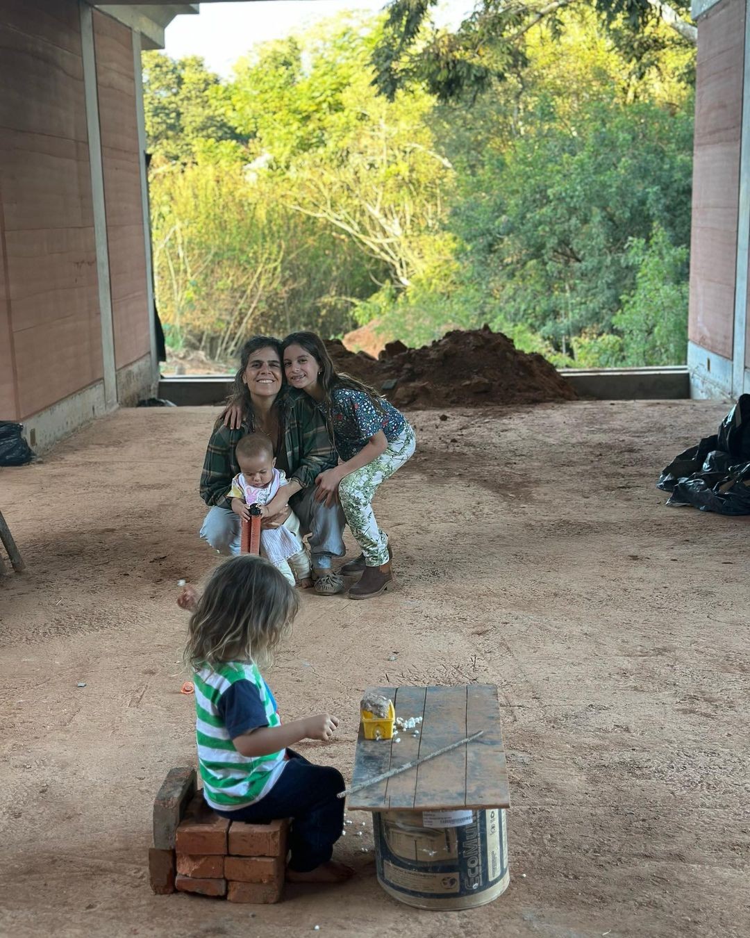 Filha de Ana Maria Braga, Mariana Maffeis mostra obra de nova casa sustentável — Foto: Reprodução/Instagram