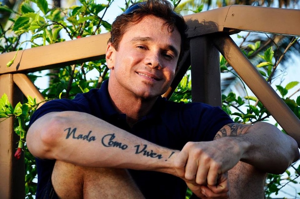 O cantor Netinho  Foto: EXTRA