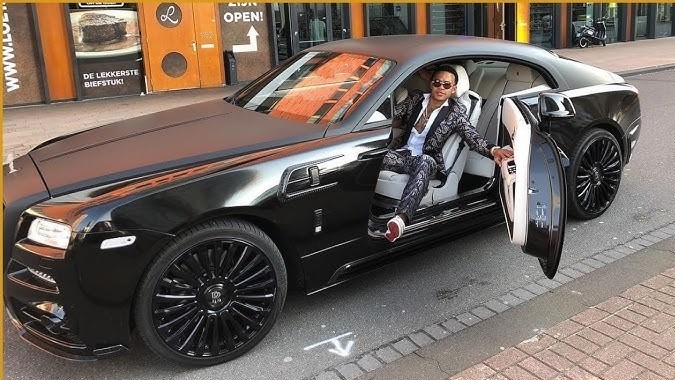 Mercedes rara, Ferrari, Rolls-Royce, Lamborghini: Memphis, do ...