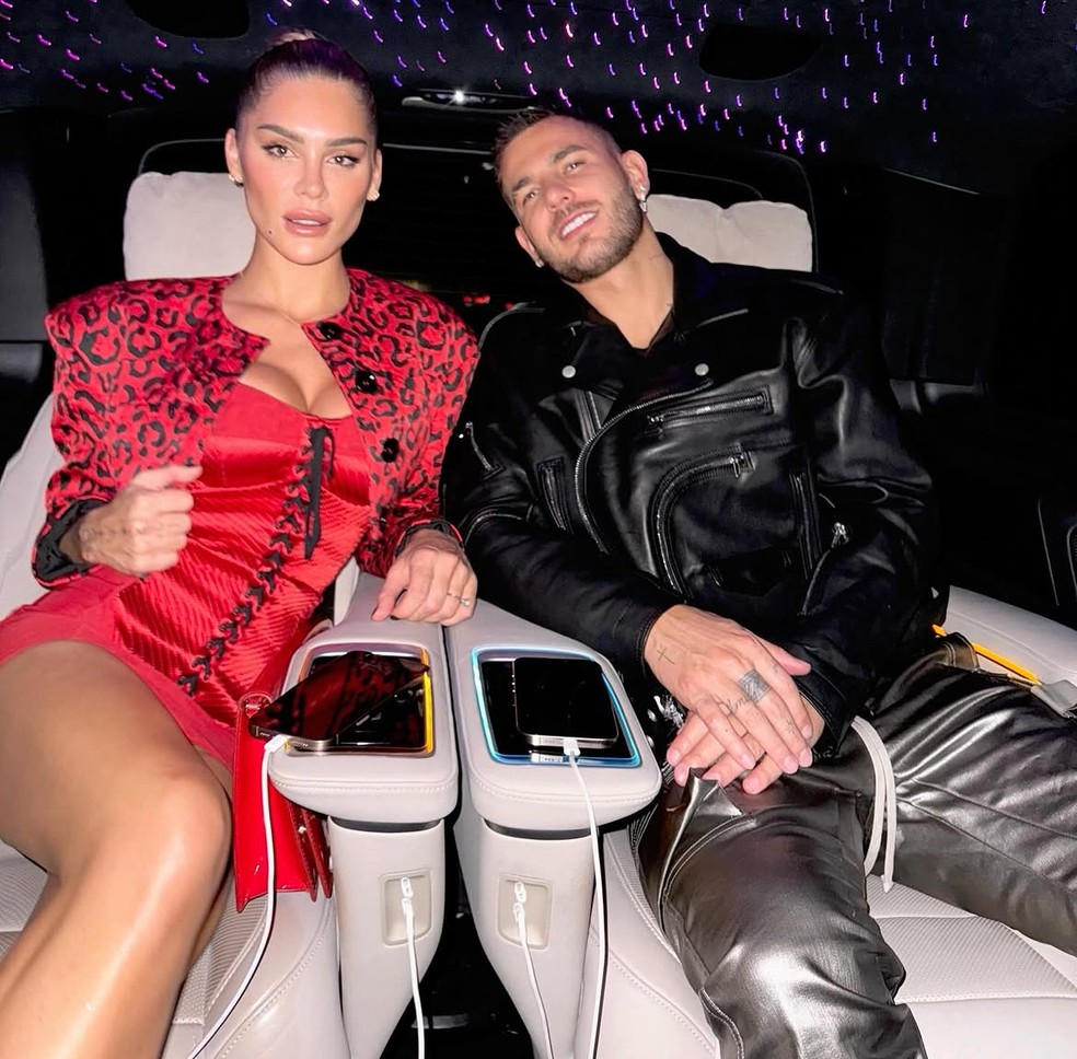 Victoria Triay com o zagueiro francês Lucas Hernandez — Foto: reprodução/ instagram