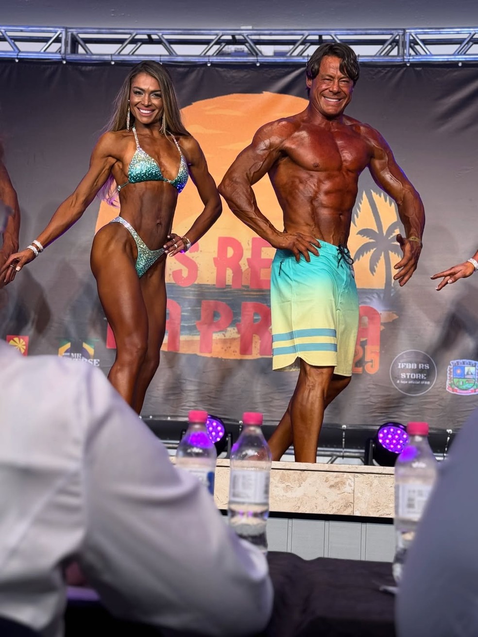 Theo Becker e a mulher ficam no top 3 em competição de fisiculturismo no RS — Foto: Maicon Santos